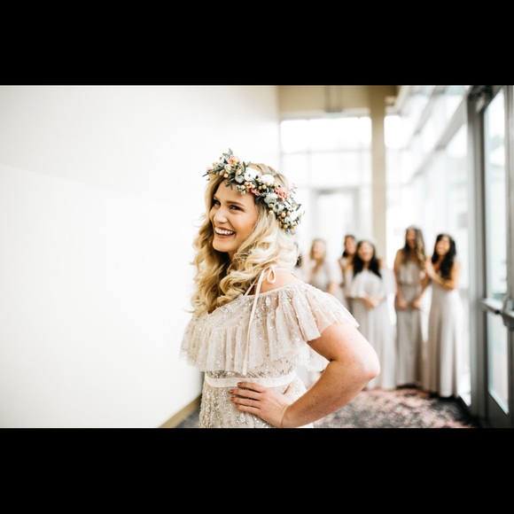 Meet your Posher, Meagan - Picture 2 of 3